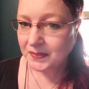 Meet your Posher, Valerie